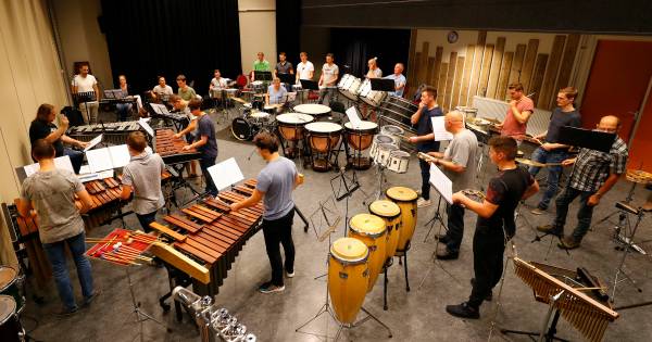 Drummania in Hoogeloon in modern jasje