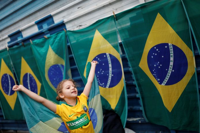 Een jonge supporter van Bolsonaro.