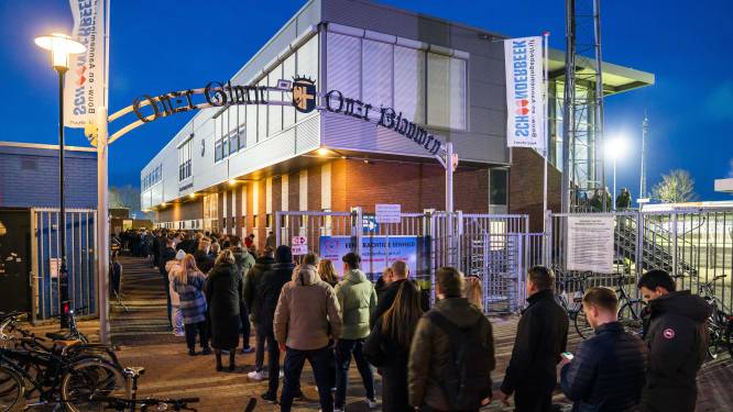 Run op kaarten voor de halve bekerfinale van Spakenburg; nog maar 650 plekken te vergeven
