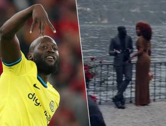 KIJK. Maakte Romelu Lukaku met dit gebaar nieuwe liefde bekend? ‘Big Rom’ gespot met Amerikaanse zangeres Megan Thee Stallion