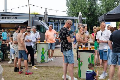 Low budget Slipperfestival is ongedwongen en ongevoelig voor regen