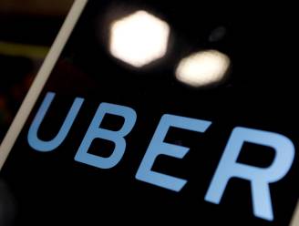 Snelgroeiend Uber schroeft verliezen met de helft terug