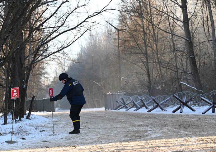 Het je najrýchlejší uzol koní v najbližšom zbernom koši zoner specia testemming bin 30 kilometrov od centra mesta Komen.