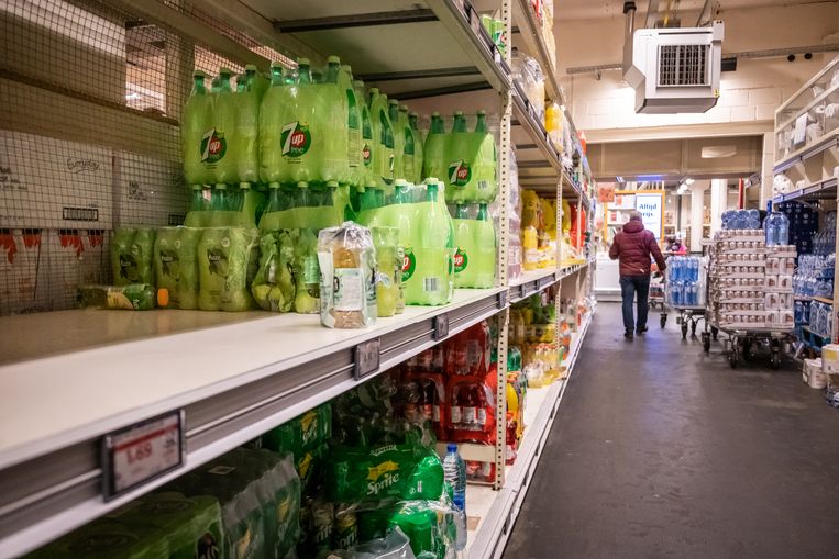 Bijna geen Coca-Cola meer bij Colruyt:dit is de reden waarom keten ...