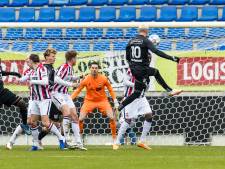 NEC wint doelpuntrijk oefenduel met Willem II, Kramer krijgt rode kaart