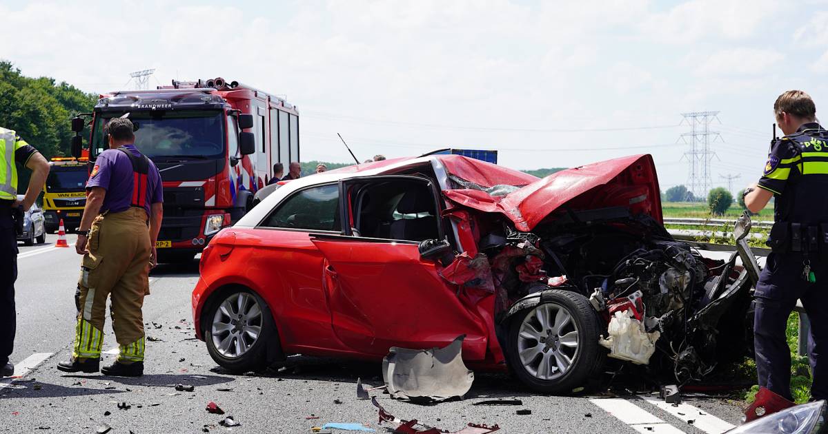 Doe dit niet als je een verkeersongeval ziet: ‘Maak het niet erger dan het is’.