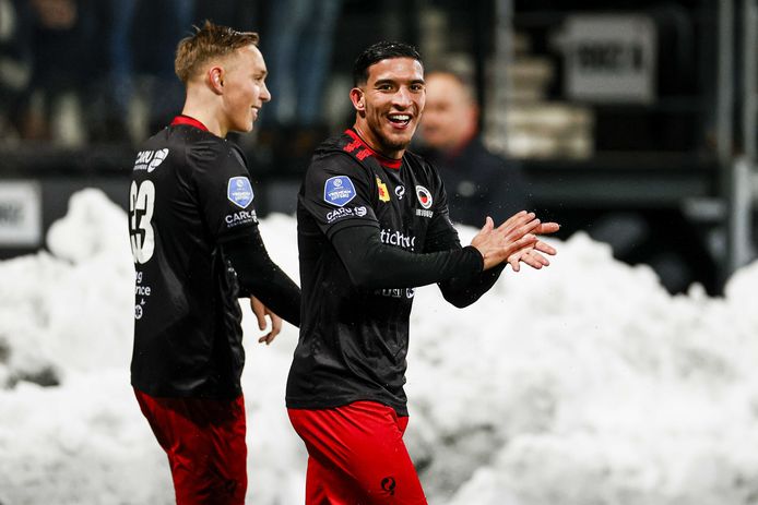 PSV meldt zich voor Excelsior-uitblinker Couhaib Driouech, maar moet ...