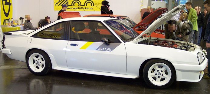 De Opel Manta 400.
