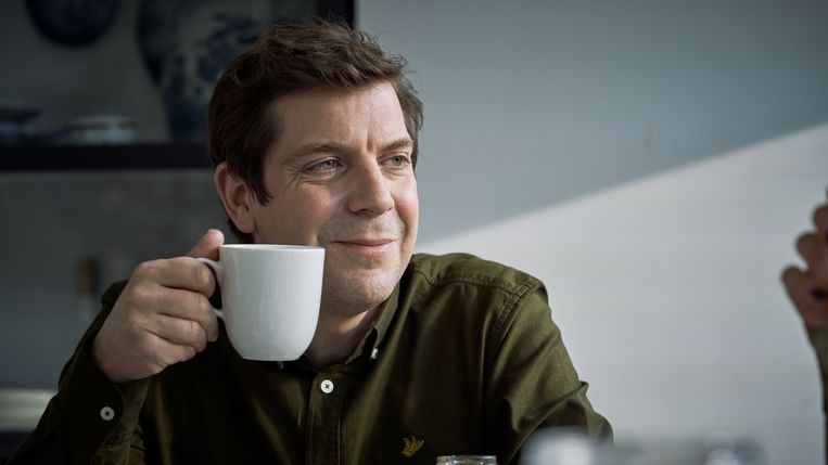 Ramsey Nasr als stiefvader Erik.  Beeld BNNVARA, Mark de Blok