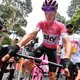 De vrees van de Giro-organisatie is waarheid geworden: Chris Froome wint en nestelt zich tussen wielerlegendes