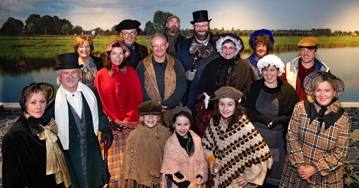 Dickensfestijn in Wintelre trekt duizenden bezoekers: ‘Voor ons is dit de inleiding van Kerstmis’ | 