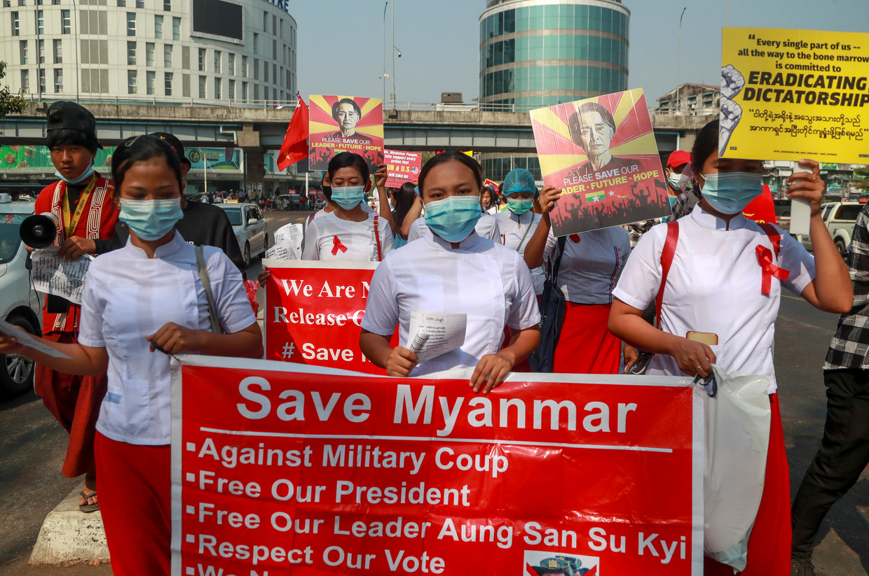 Menteri Indonesia membatalkan kunjungan kontroversial ke Myanmar