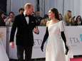 Épaule dénudée et gants noirs: Kate Middleton illumine le tapis rouge des Bafta