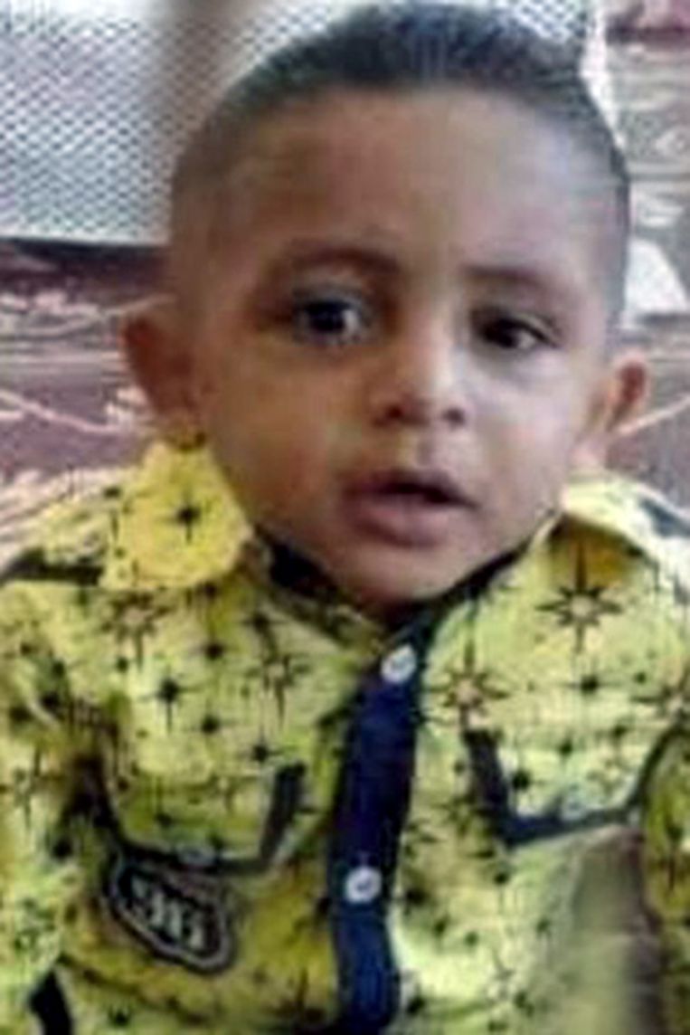 Baraa al-Gharabli (5) werd in Jabaliya in de Gazastrook gedood door een raket. Het zou gegaan kunnen zijn om een projectiel van Hamas dat uit koers was geraakt, stelt een eerste onderzoek van Defense for Children International-Palestine. Beeld NYT