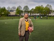Iwan (82) is nog altijd verslaafd aan voetbal: 'Ik wilde niets liever dan op het veld staan’