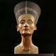 Nefertiti al langer echtgenote van farao dan aangenomen