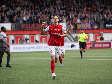 AZ versterkt zich met Ruben van Bommel, FC Twente vist achter het net