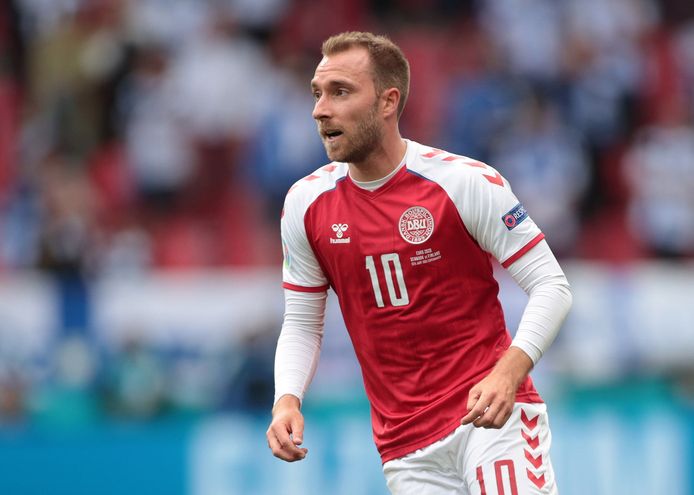 Christian Eriksen wil weer betaald voetballer worden.