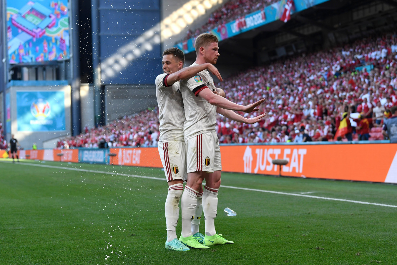 Kevin De Bruyne figure parmi les dix candidats au titre du but de l'Euro.