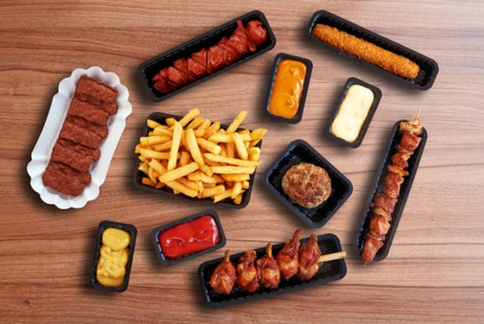 De helft van de Vlamingen bestelt standaard een snack bij de frietjes, 40  procent zelfs twee: dit zijn de populairste frituursnacks | MijnGids |  hln.be