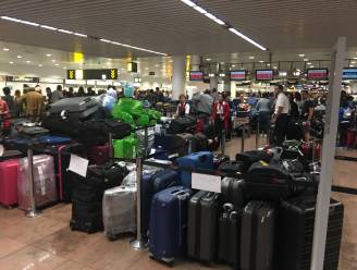 6.000 stuks bagage blijven achter op Brussels Airport: “Ze gooien alles door elkaar”
