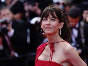 Sophie Marceau se définit comme “sapiosexuelle”: qu’est-ce que cela signifie exactement? 