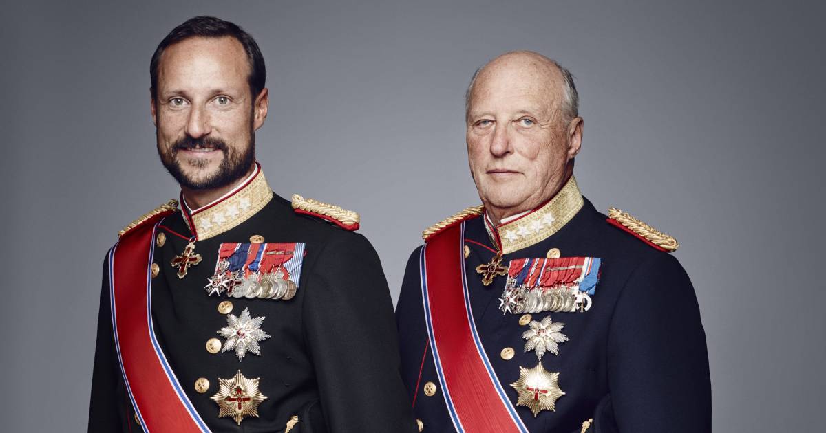 Норвежский наследный принц Хокон рассказал о состоянии здоровья короля Харальда: «Ему нужен отдых» |  Короли