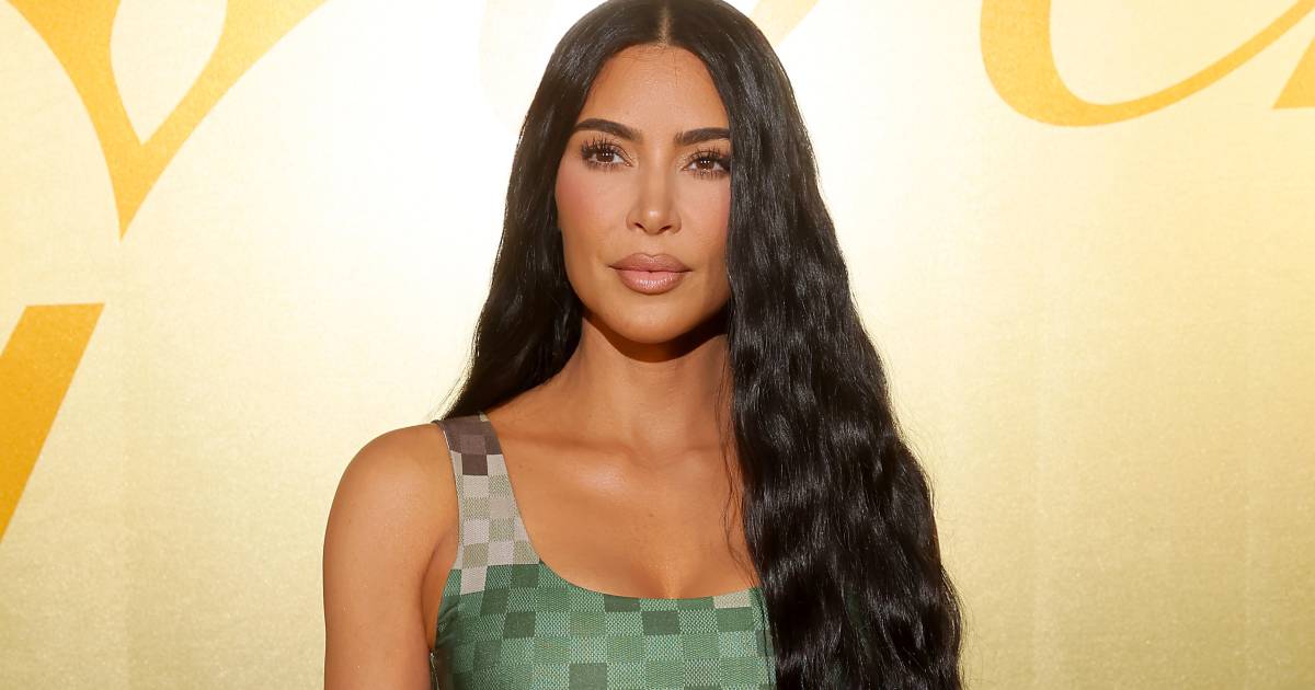 Kim Kardashian ‘mezzo miliardo più ricco’ in un colpo solo grazie alla biancheria intima correttiva |  celebrità