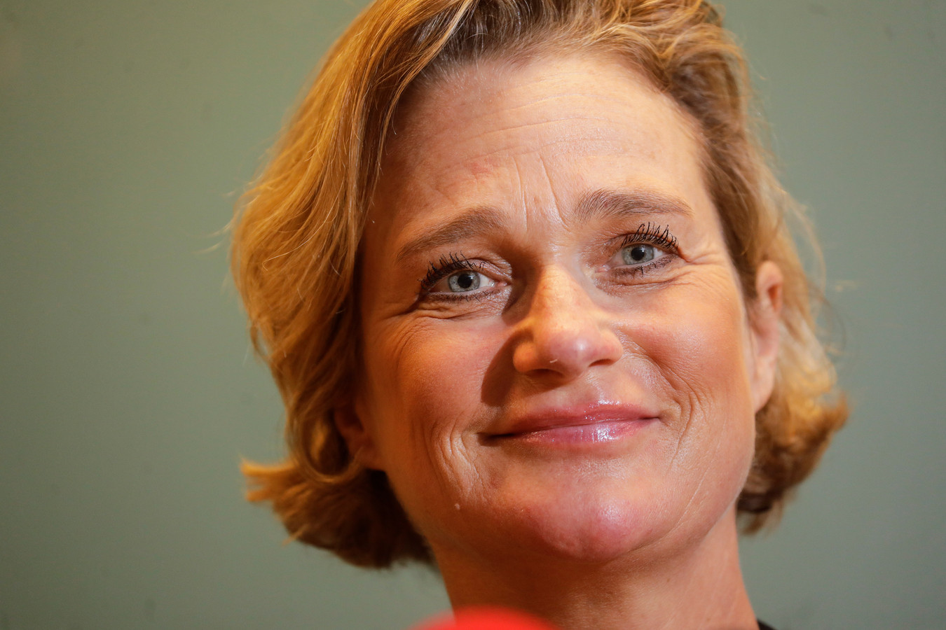 Moment historique: le roi Philippe et Delphine de Saxe-Cobourg se ...