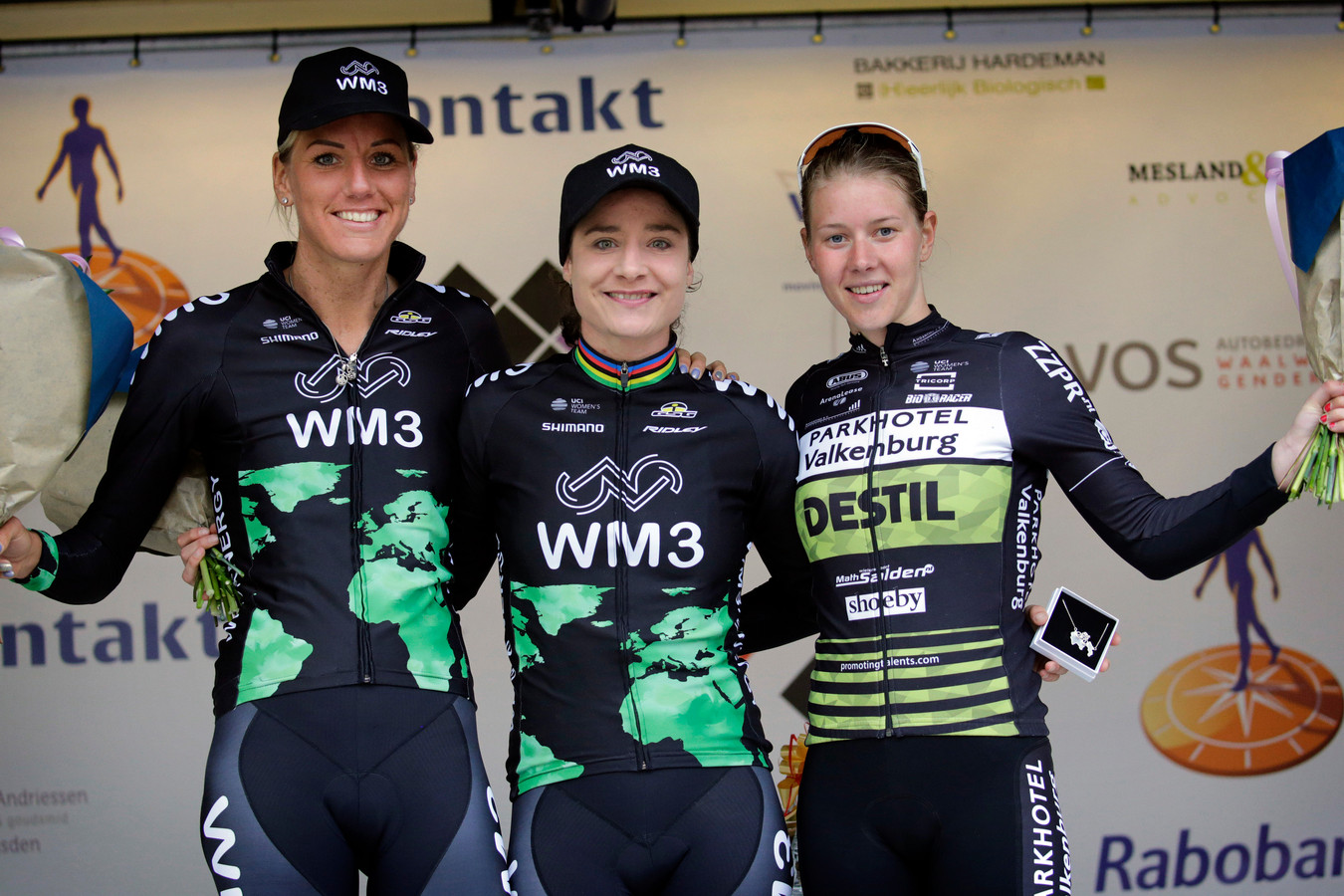 Bornse Moniek is de vriendin die Marianne Vos noemde na ritzege in Tour