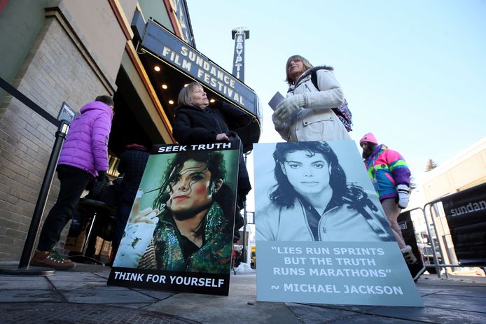 Fans van Michael Jackson voerden actie tijdens de première van de documentaire in de VS.