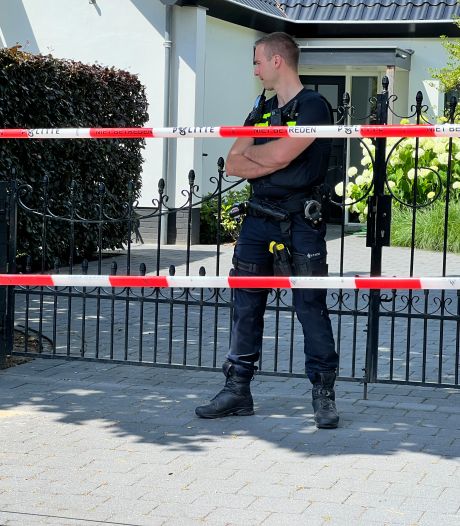 Noodverordening in Hierden rond huis minister Van der Wal: ‘Gedrag was zeer intimiderend’