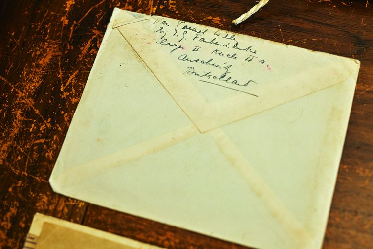 Brief van Willy met zijn adres in Auschwitz. Beeld Thomas Nolf