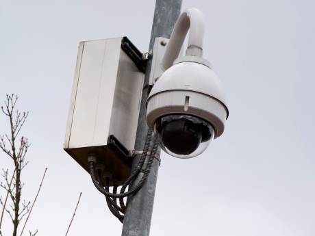 Extra camera in hartje Breda, pand aan Dieststraat gecontroleerd vanwege drugsincident