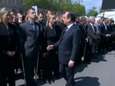Un policier refuse de serrer la main à Hollande et Valls