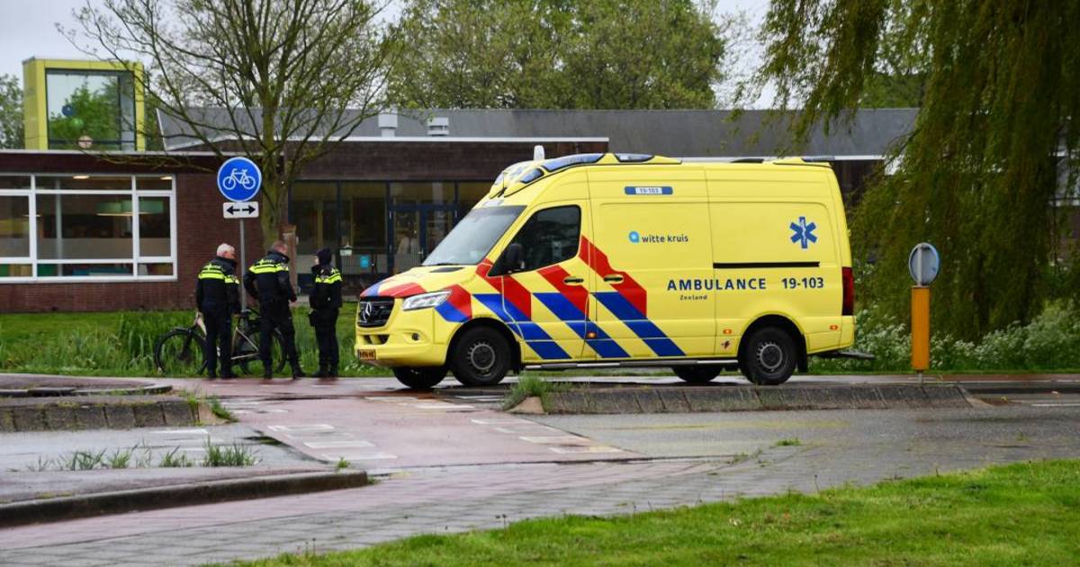 Fietser gewond door botsing met auto.