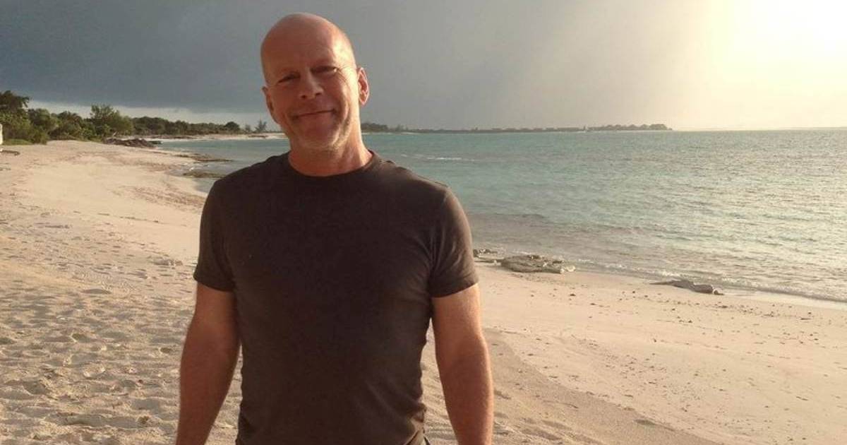 Bruce Willis sta peggiorando drasticamente secondo un buon amico: “Il suo entusiasmo per la vita se n’è andato” |  celebrità