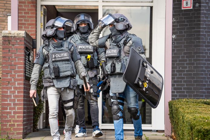 Arrestatieteam kleding online