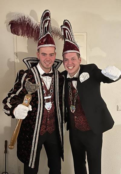 Graaf Gijs I voert carnaval bij EL Casanova Denekamp aan