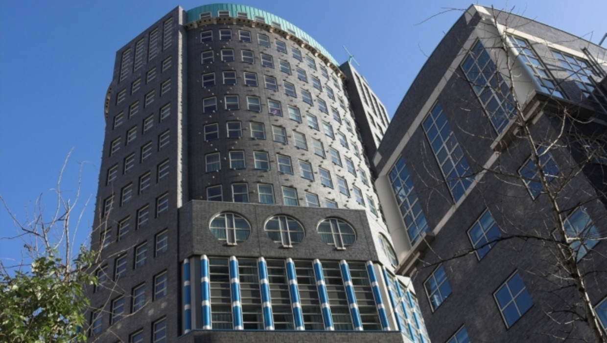 De Muzentoren in Den Haag, waar het ministerie van Justitie is gehuisvest. Beeld 