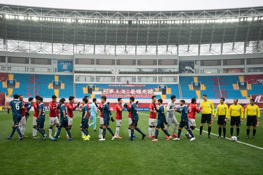 De Aziatische Champions League-wedstrijd tussen Shanghai SIPG en Buriram United werd gespeeld voor lege tribunes in verband met het coronavirus.