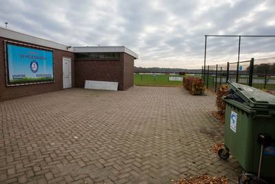 Eén keer contributie betalen om te tennissen én voetballen? In Helenaveen denken ze er over na