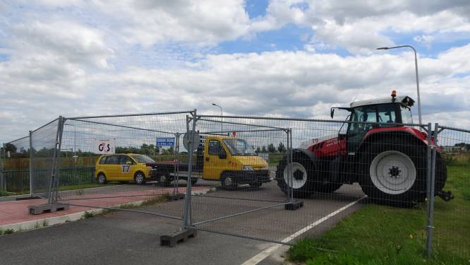 Hekken en voertuigen als verdediging: Lelystad Airport treft maatregelen tegen mogelijke acties boeren