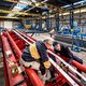 Staalprijs gaat sinds de Oekraïne-oorlog steil omhoog, en dat merkt deze achtbaanbouwer