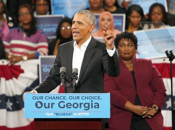 Stacey Abrams (achteraan rechts) werd de voorbije campagne gesteund door ex-president Barack Obama.