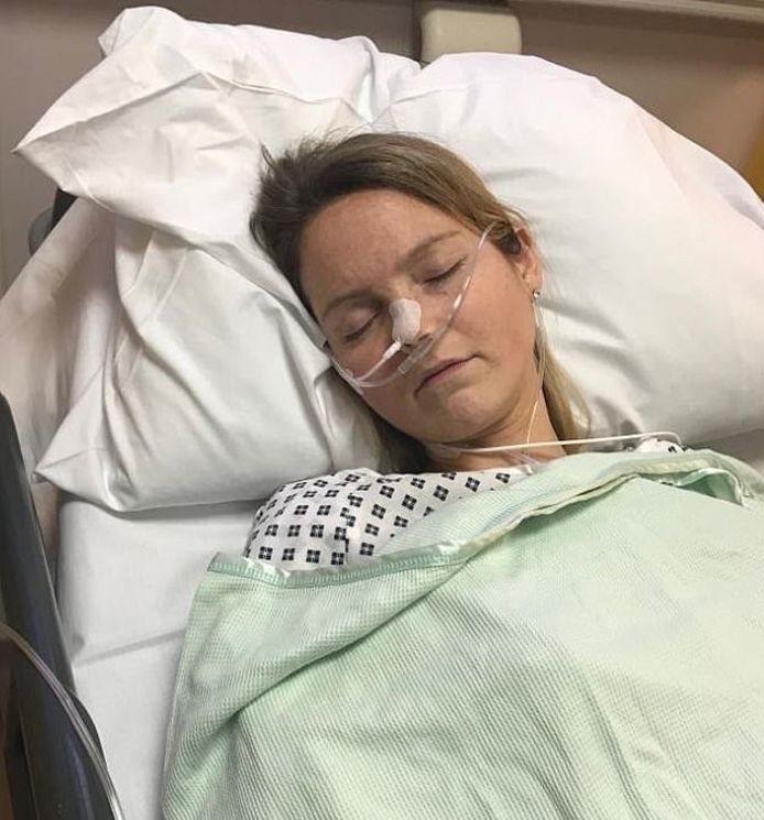 Jemma bracht al veel tijd in ziekenhuizen door. 22 uur per dag moet ze nu gevoed worden via een sonde.