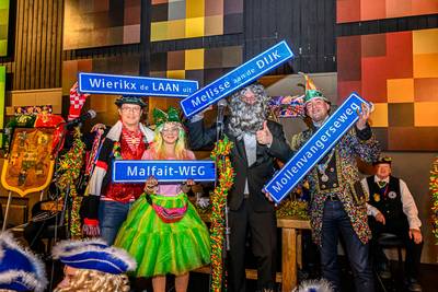 Sleuteloverdracht: burgemeester geeft de macht aan de prinsen en stuurt ook zijn wethouders naar hui