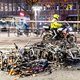 Twee mensen met schotwond in het ziekenhuis, 51 relschoppers gearresteerd in Rotterdam