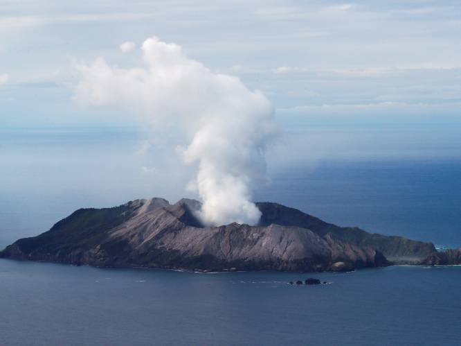 Dertien aanklachten na dodelijke vulkaanuitbarsting Nieuw-Zeeland