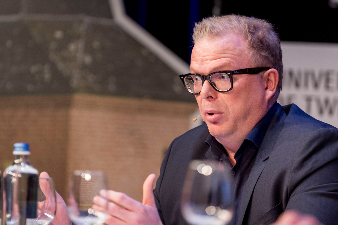 Tabaksindustrie betaalt Jan Roos 42.200 euro voor 'betuttelingscampagne